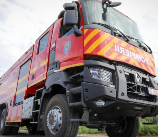 STAŢIA DE POMPIERI SCORNICEŞTI, DOTATĂ CU O NOUĂ AUTOSPECIALĂ