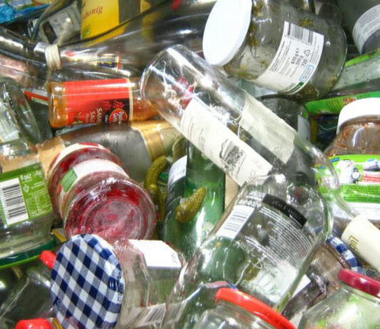 O ŢARĂ MAI CURATĂ, ÎN CARE AMBALAJELE DEVIN RESURSE