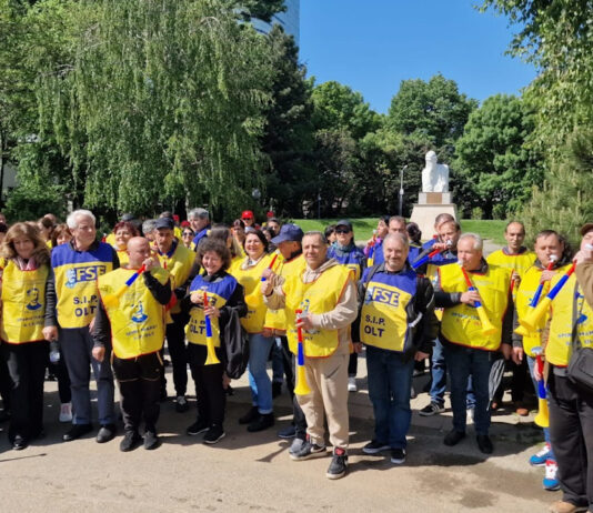 OLT: 88% dintre dascăli sunt în grevă