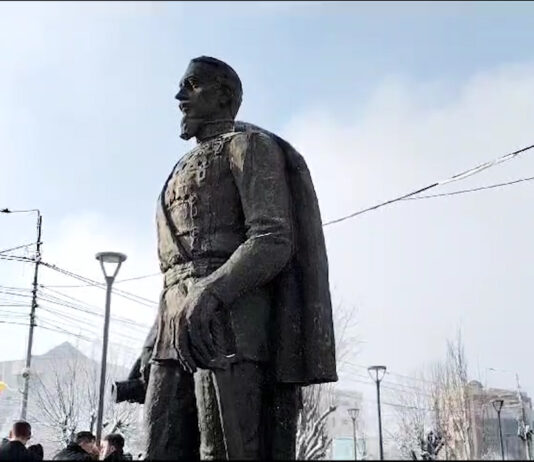 OLTENII ȘI-AU DAT MÂNA ÎN HORA UNIRII