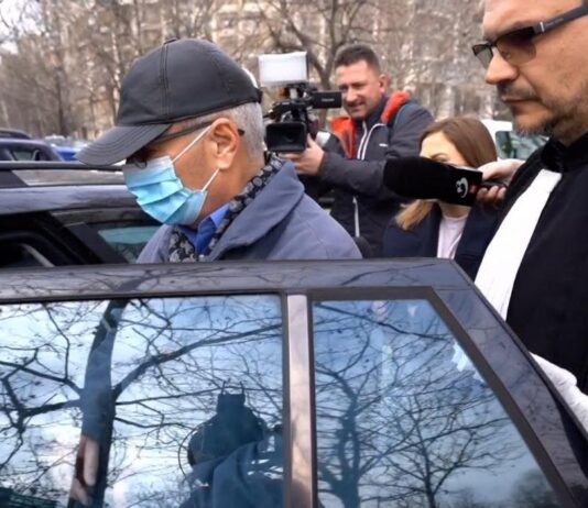 Profesorul pensionar care ar fi abuzat sexual o minoră la meditaţii, arestat 30 de zile. Ce spune conducerea liceului din Olt despre acesta