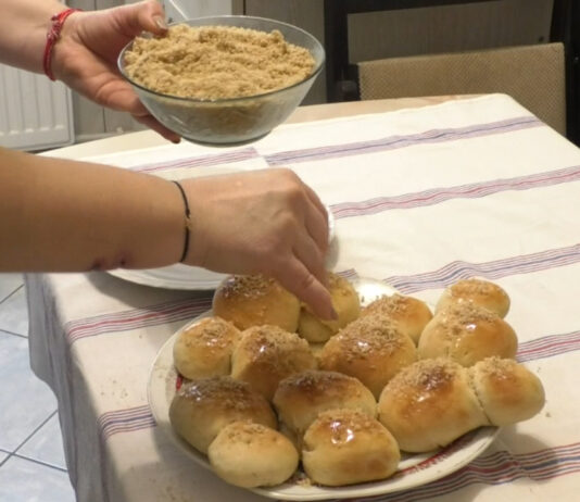 MUCENICII vs 44 PAHARE CU VIN