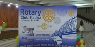 ROTARY SLATINA A INVITAT COPIII LA TEATRU ȘI ADULȚII LA FILM