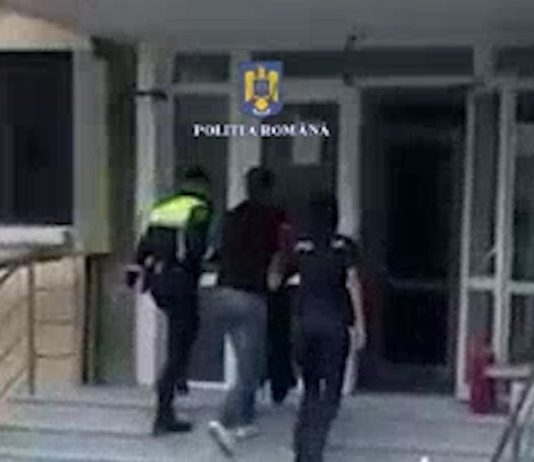 REȚINUT PENTRU LOVIRE SAU ALTE VIOLENȚE