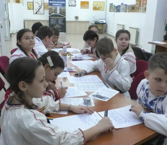 BIBLIOTECA JUDEȚEANĂ A MARCAT ZIUA SCRISULUI DE MÂNĂ ȘI MICA UNIRE