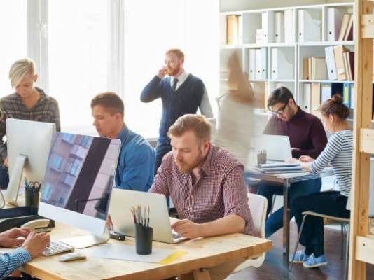 Sute de persoane angajate prin intermediul AJOFM Olt