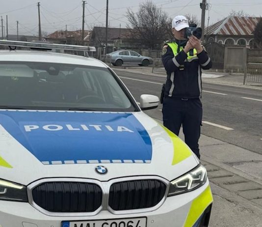 ZECI DE VEHICULE VERIFICATE DE POLIȚIȘTI ȘI REPREZENTANȚII RAR