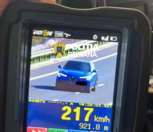 Surprins pe DEX 12 cu 217 km/h