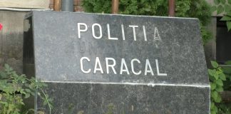 TÂNĂR DIN CARACAL, BĂTUT ÎN FAȚA UNEI SOCIETĂȚI COMERCIALE