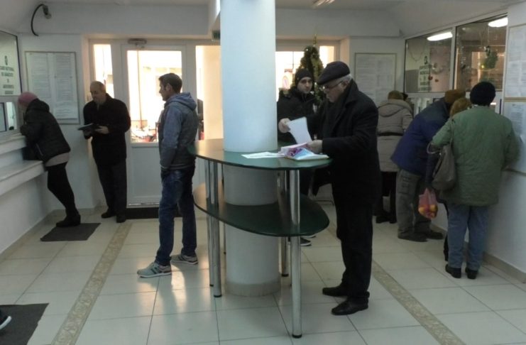 ASIGURAȚII POT BENEFICIA DE ENDOPROTEZE DECONTATE DE CAS