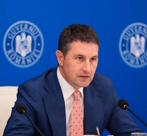 Tanczos Barna ii schimba pe directorii Apia si ANF
