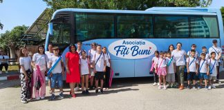O tabără la mare pentru copiii care nu au fost niciodată în vacanță. Asociația „Fiți Buni” cere sprijinul comunității