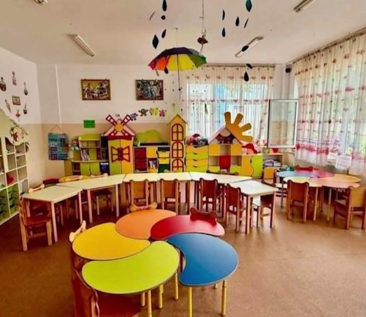 Peste 900 000 de lei pentru școala din Obârșia. Primăria reamenajează și clădirile publice