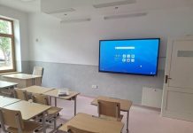 Premierul Ilie Bolojan: Mult succes tuturor elevilor care încep astăzi școala!